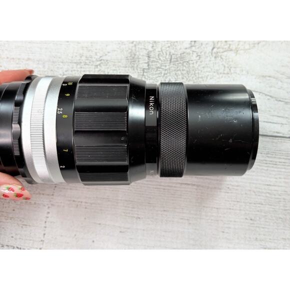 Nikon F Eye Level Silver 35mm SLR Film Camera Japan with Accessories UNTESTED - Picture 5 of 16